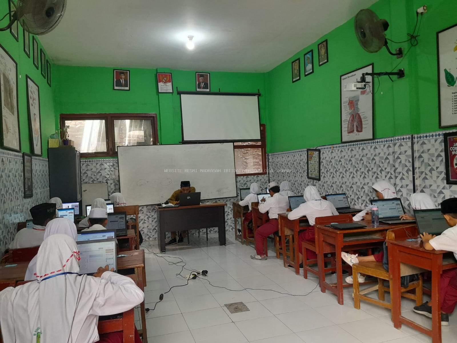 ASESMEN KOMPETISI MADRASAH INDONESIA ( AKMI )  2023